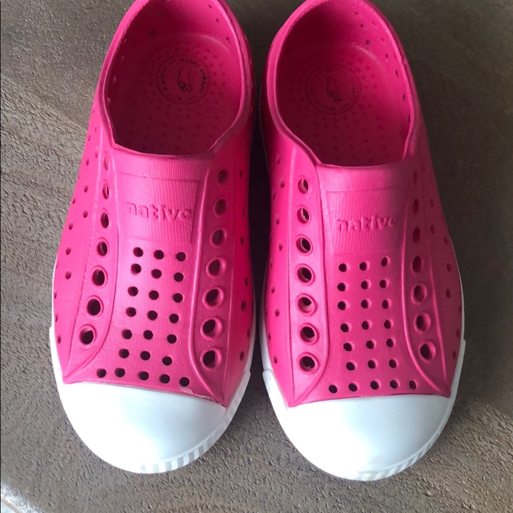 Native slip ons